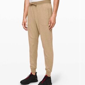 Lululemon Athletica Men’s At Ease Joggers Textured Tan sz S